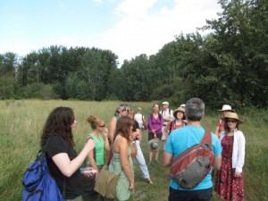 En'Owkin walk with Michael Bezener